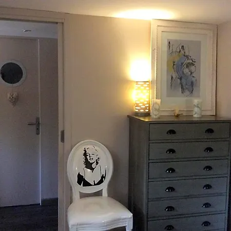 B&B La Parenthese 3*