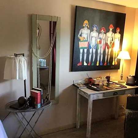 La Parenthèse Bed & Breakfast 3*