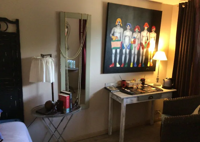 La Parenthese 3* Lavault-Sainte-Anne